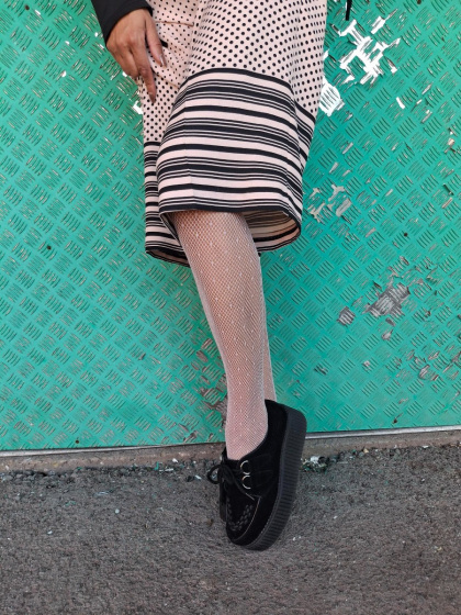 Spot Net Fashion Tights – Playful Charm with a Modern Edge Design PNAXC2